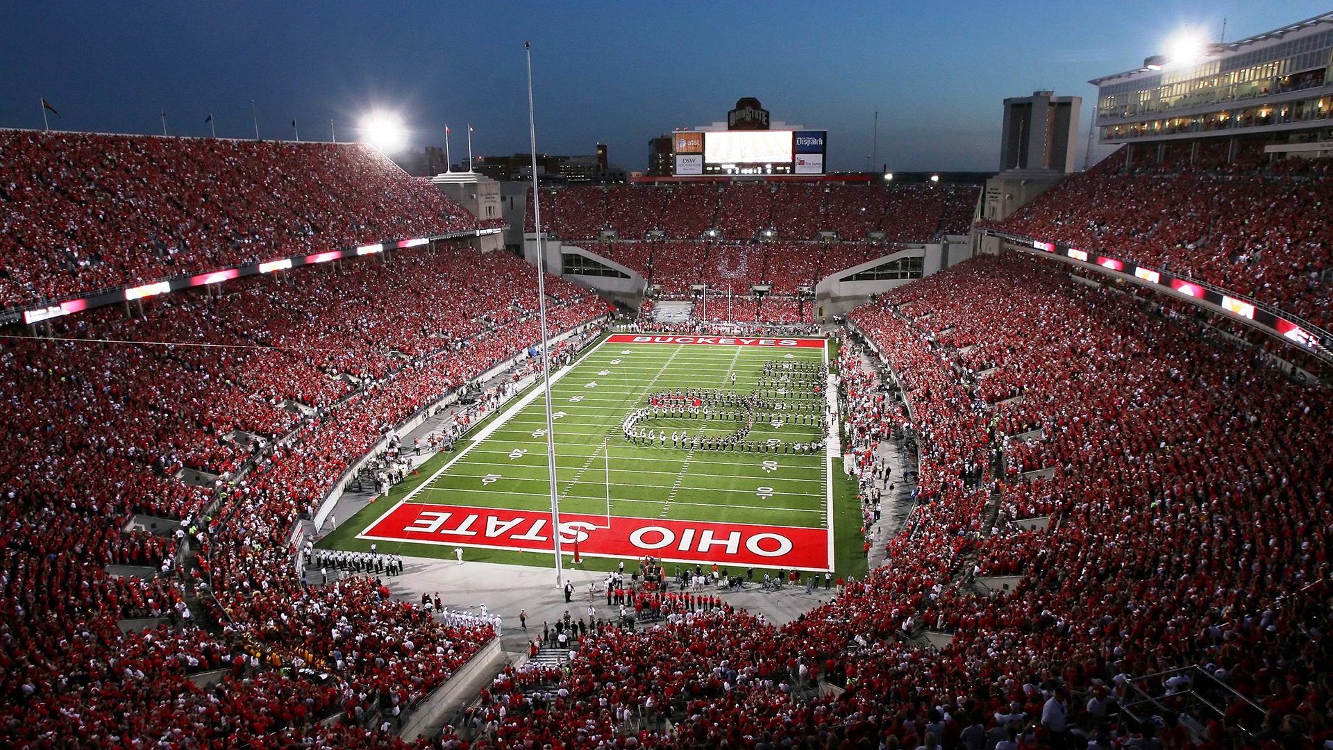 曼城高压逼抢强势，蓝月亮力争榜首，蓝月亮曼城队歌